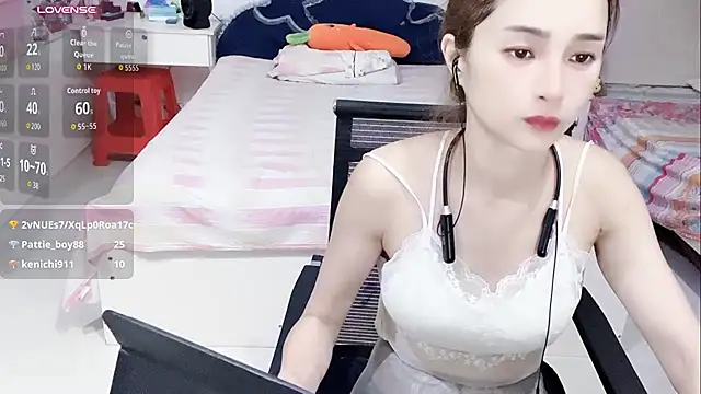 miaomiao-99 webcam