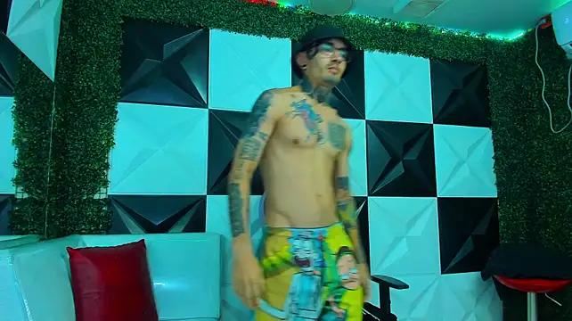 Boy_tatto77 webcam