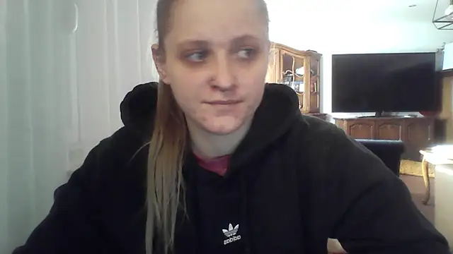 LeaWetGirl live cam on StripChat