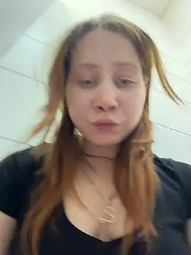 SlavicCandy live cam on StripChat
