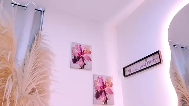 SagiraBelle