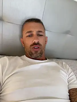 Bigcarlosc webcam