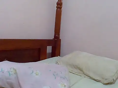 sweetbabra1 live cam on StripChat
