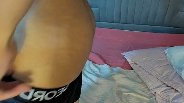 Charlie___Musk live cam on StripChat