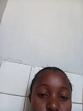LilPeachHeart live cam on StripChat