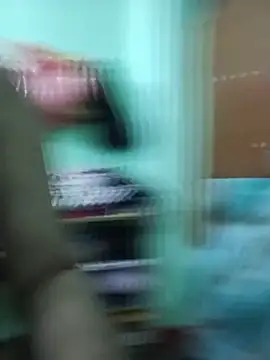 ERZA_7 live cam on StripChat