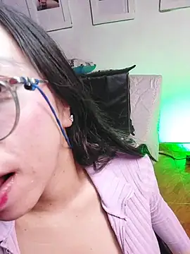 web cam show Valentina Swallow