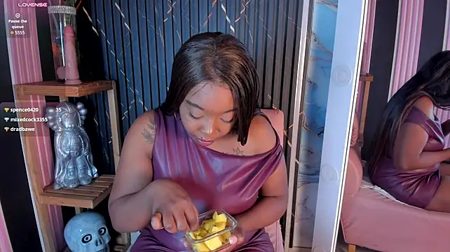 charlotte__brown_ (F milf) - niples clams
