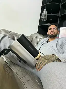 matteosantos live sex cam