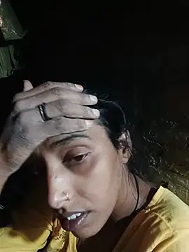Pinki_thakur_1