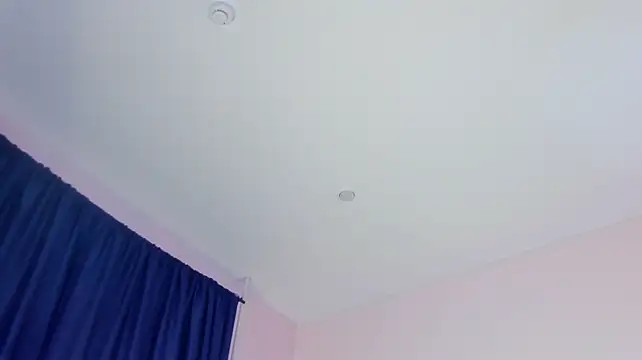 Valerie_Foxy live cam on StripChat