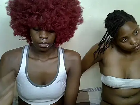 Mystic_gyal live cam on StripChat