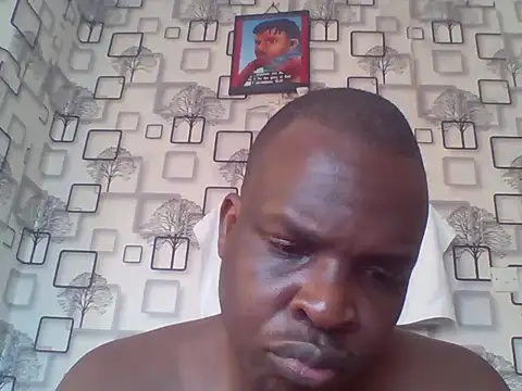 Chumba_001 live cam on StripChat