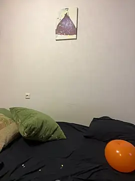VelwetNoir live cam on StripChat