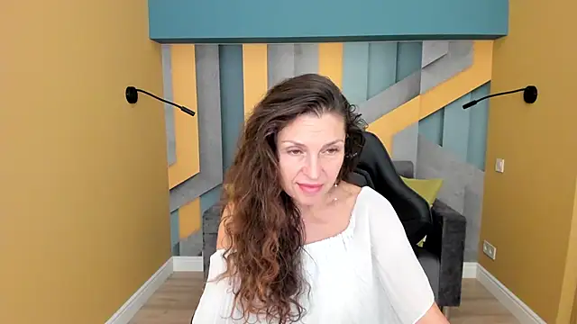 EllaLong live cam on StripChat