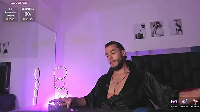 maxpower830 live cam on StripChat