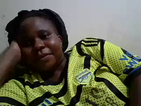 yummyy_chocolate live cam on StripChat