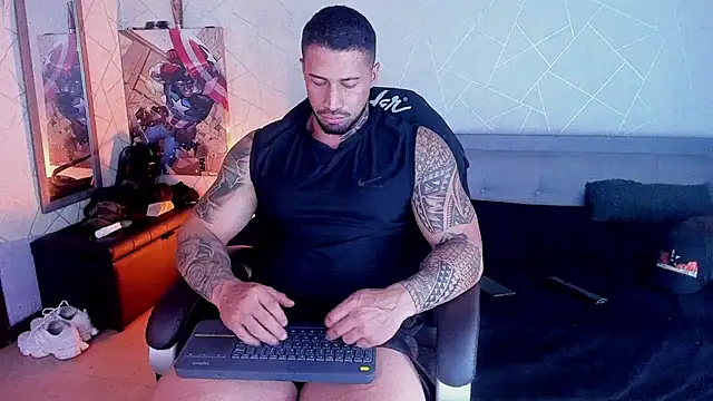 Cristian_Walker live cam on StripChat