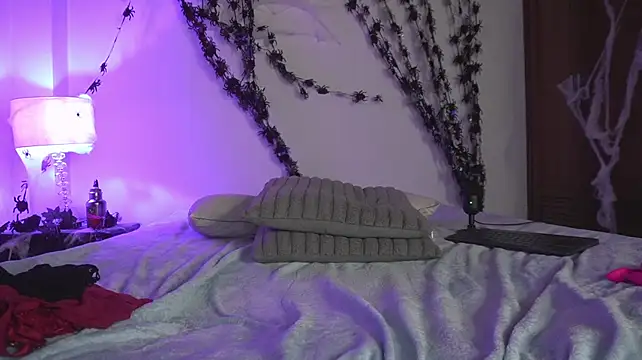 gala_monroe
