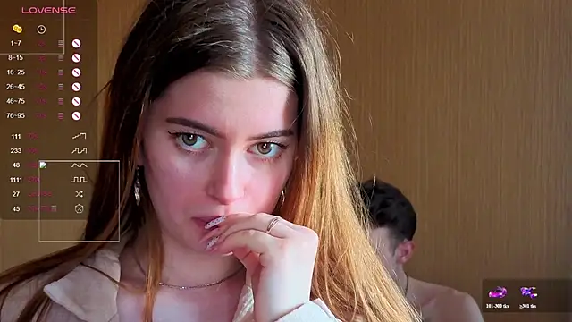 EmiliaCouple live sex cam