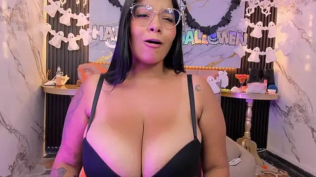 Megan_hugeboobs