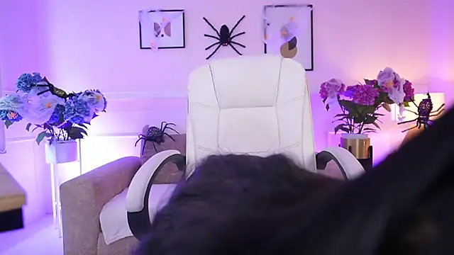 VioletJoness_