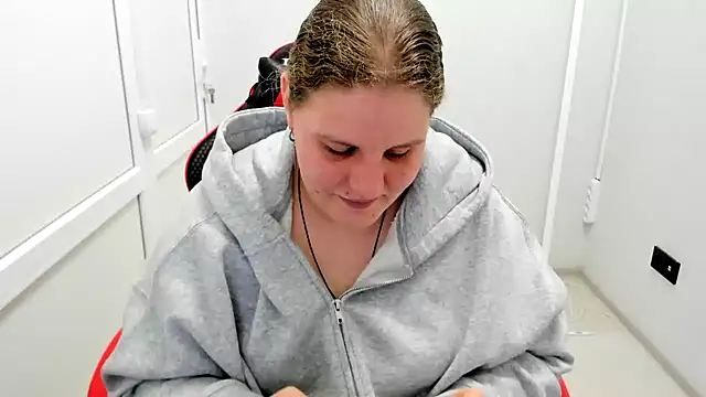 Bella_shyy_
