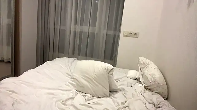 mollyrealay