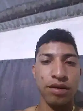 Damonlatino live cam on StripChat