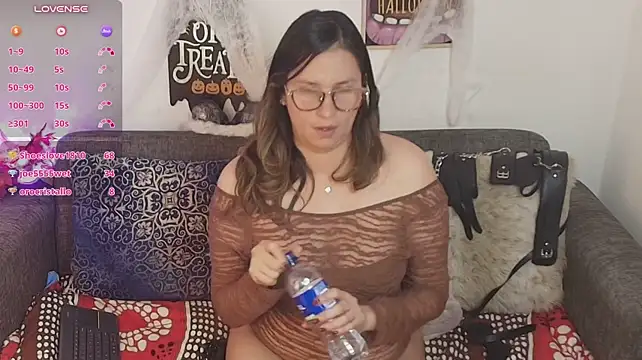 Olivia-browm