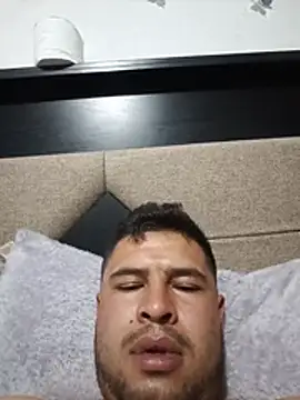 25fredo live cam on StripChat