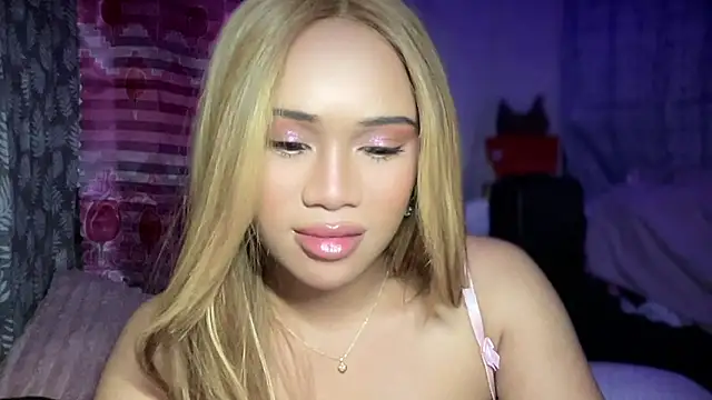 caramel_glaze (T young) - what a goddess