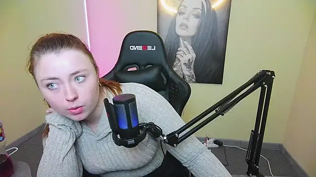 EvelinaEvaa live cam on StripChat