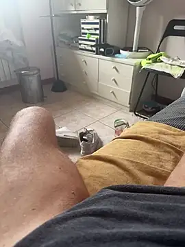 PierPesaroX live cam on StripChat