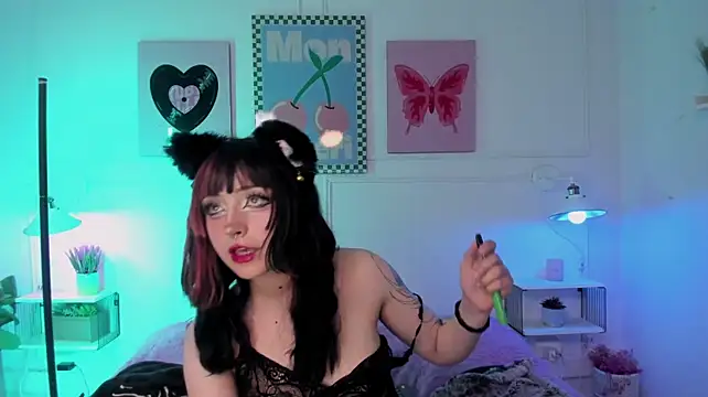 Zoe_Lynch_
