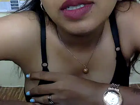 Meera-Mythun live cam on StripChat