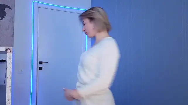 CarmelitaRamella live cam on StripChat