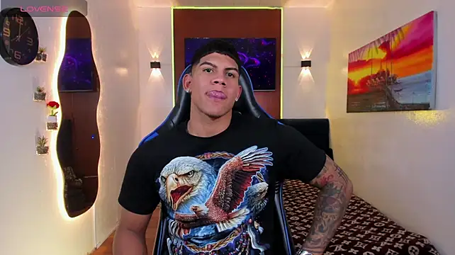 Damian_latinxxx live cam on StripChat