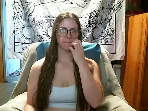 katie_kitten38 live cam on StripChat
