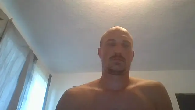 banger1994 (Ask my age) - #austrian #cam2cam #cheap-privates #cumshot #european #german #handy #hd #masturbation #muscular #small-audience #smoking #straight #white