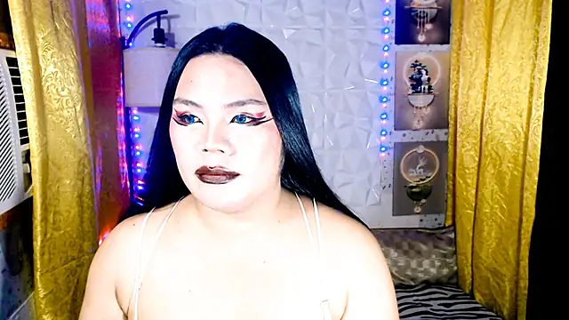 TSbrianaHugeCock live cam on StripChat