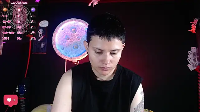 girl_intense444 live cam on StripChat