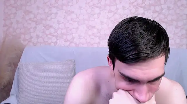 DeanWilde live sex cam