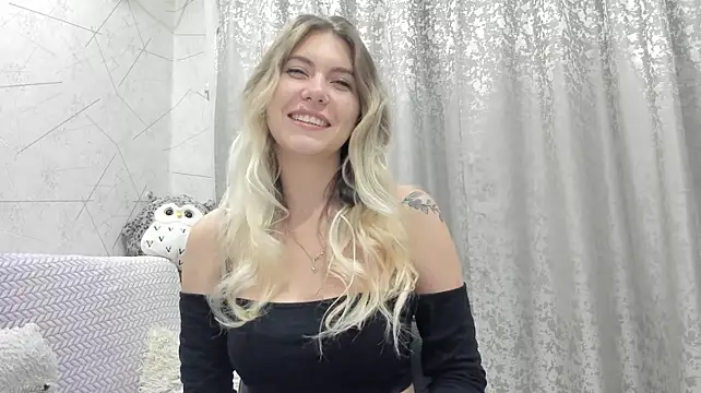 KatieLesco webcam