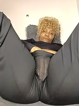 ThaBundaa live cam on StripChat