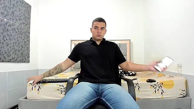 simookeler live cam on StripChat