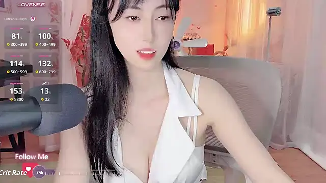 noomi-1111 live cam on StripChat