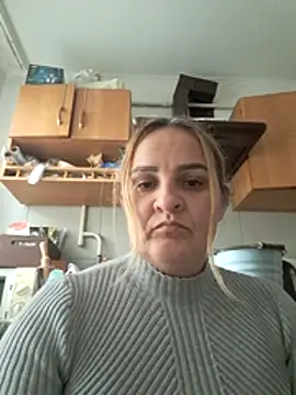 Malichkaanna30 live cam on StripChat