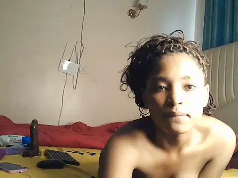 alexaloverxo (F young) - pussy play with vibrator