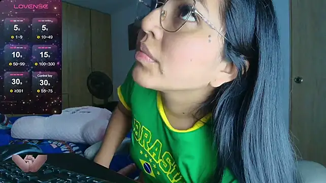 heily1695 live cam on StripChat